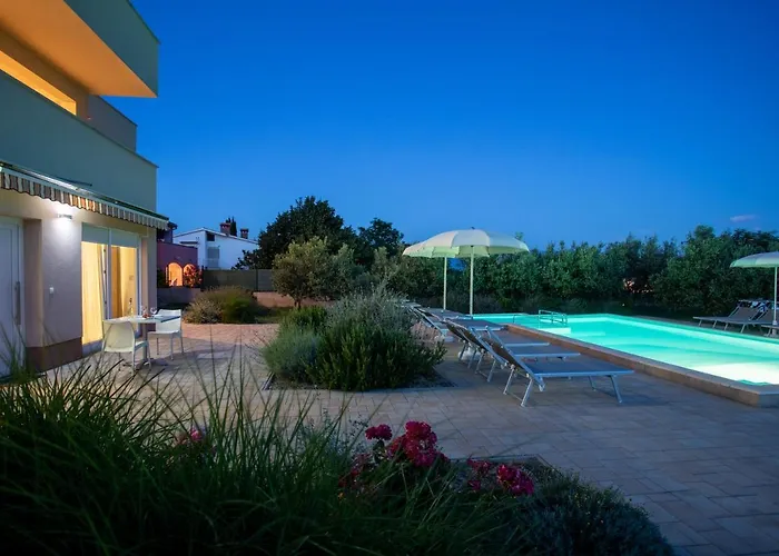 Viktorija 2 * Baška