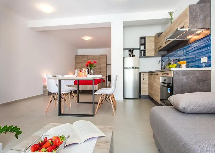 Apartmán Viktorija 2 *